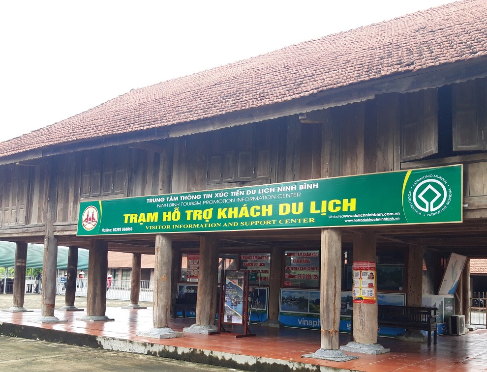 Station d'assistance touristique à la pagode de Bai Dinh