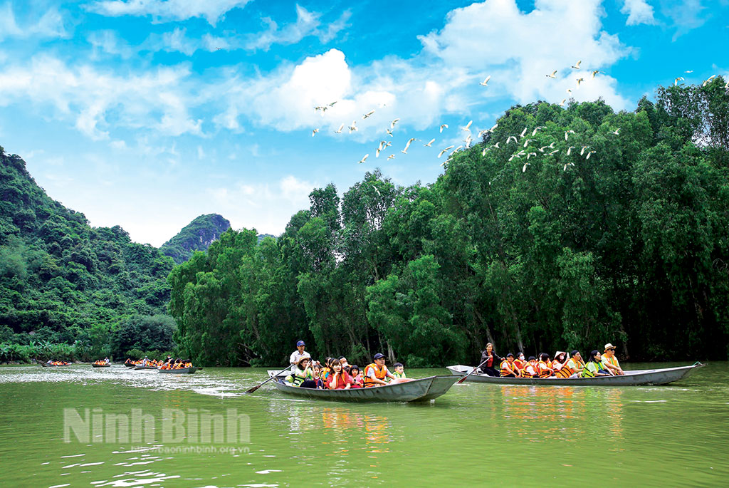 Du lịch Xanh chìa khóa phát triển bền vững tại Ninh Bình