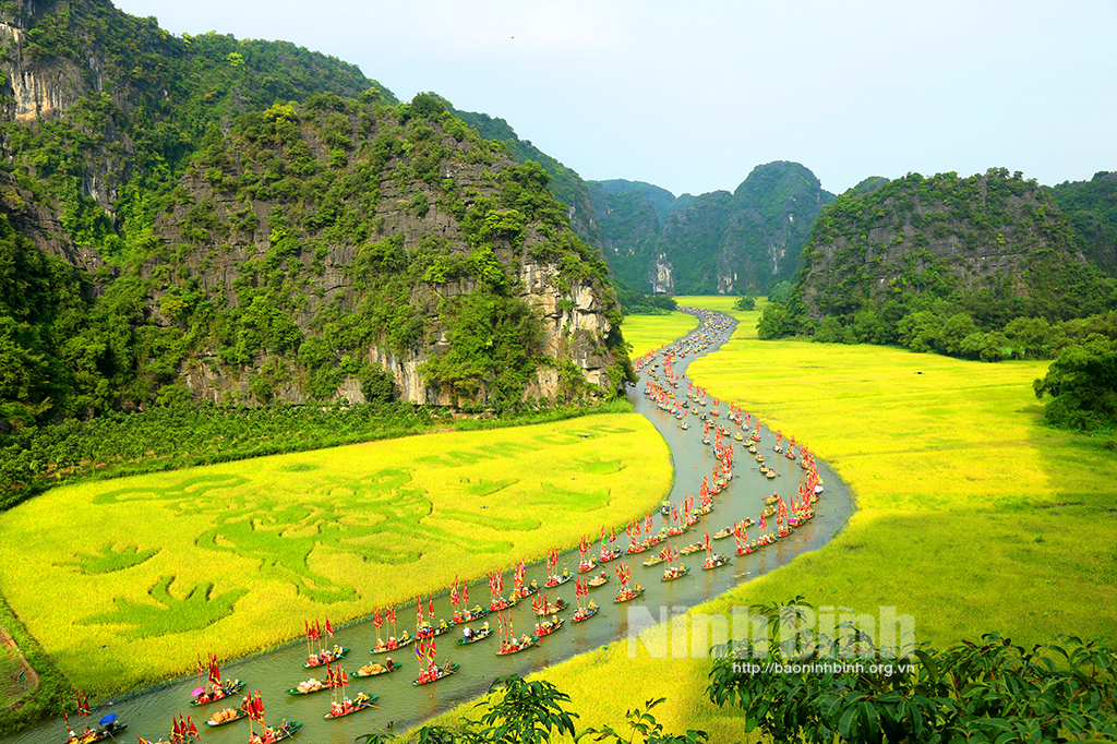Ninh Bình đón gần 300.000 nghìn lượt khách trong Tuần du lịch năm 2024
