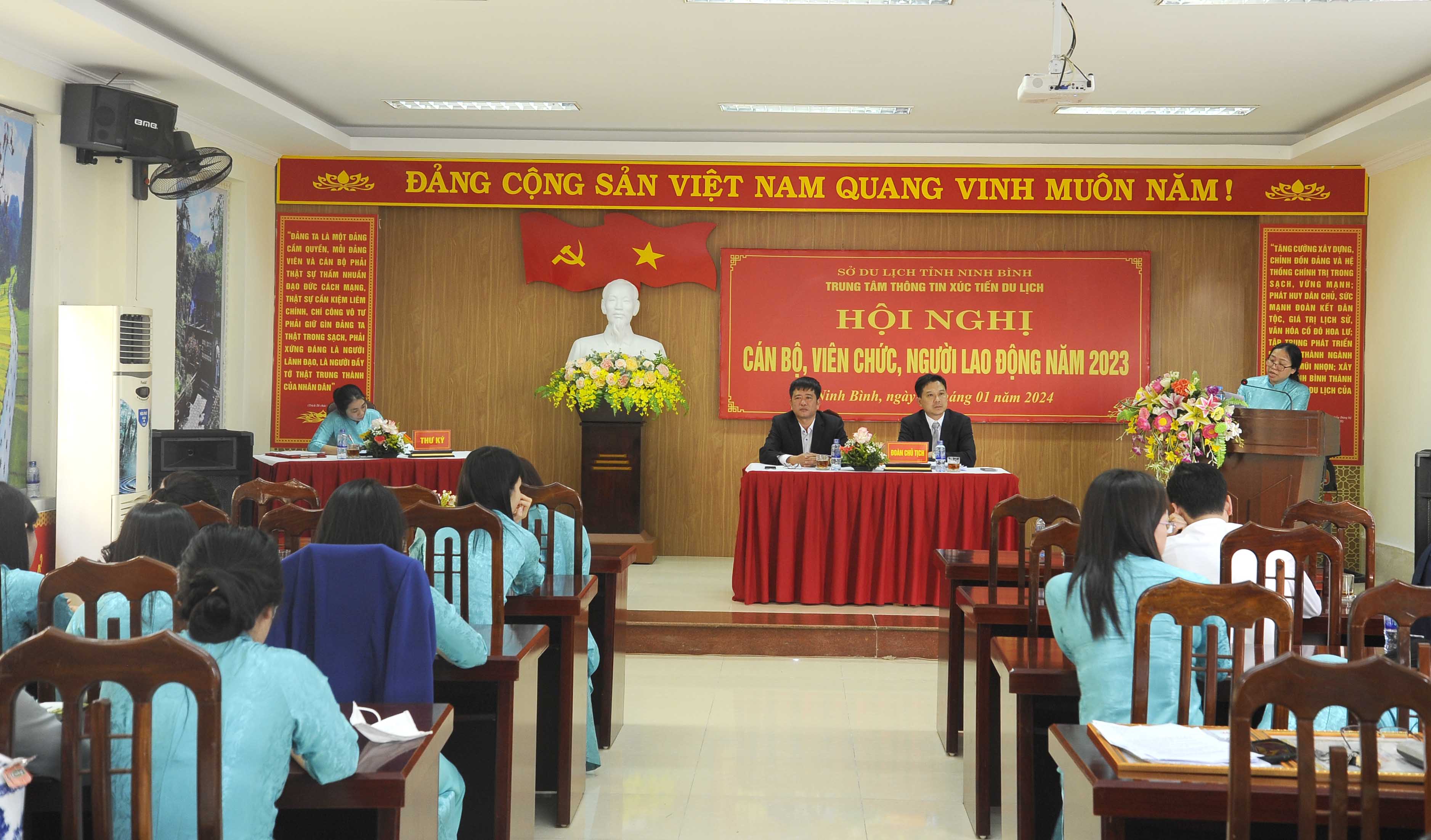 Hội nghị Cán bộ, Viên chức, Người lao động Trung tâm Thông tin Xúc tiến Du lịch Ninh Bình năm 2023 