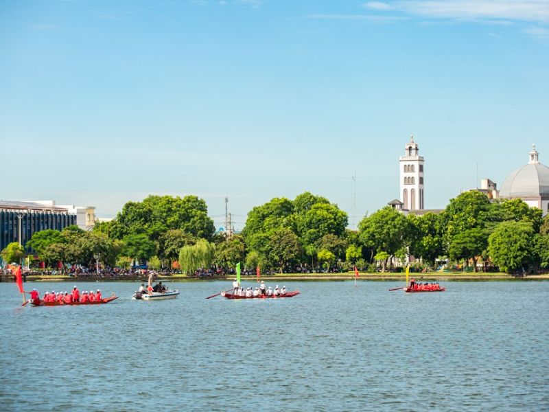 Hồ Vị Xuyên 