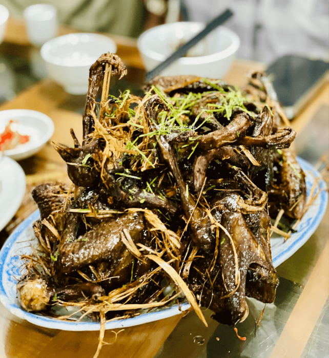 Nhà hàng Chim to dần Lê Quý